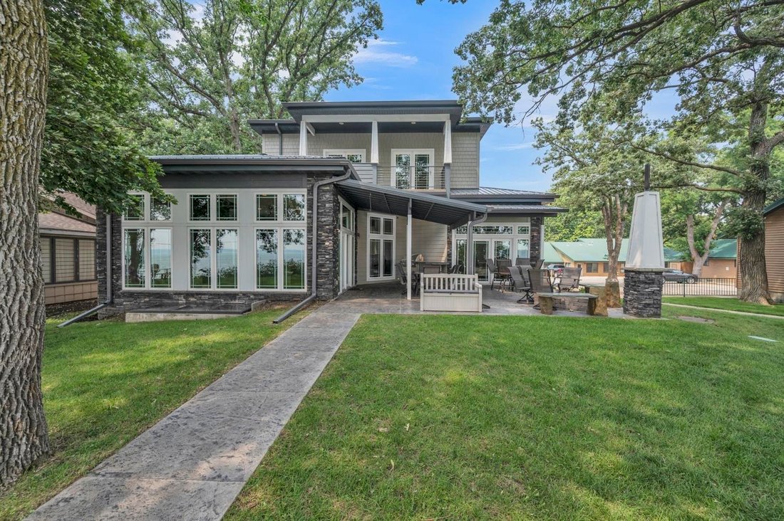 House in Wahpeton, Iowa, United States 2 - 16016725