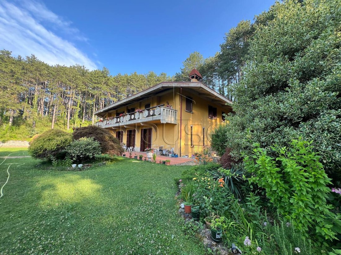 Country House in Palazzo del Pero, Arezzo, Tuscany 2 - 16017150