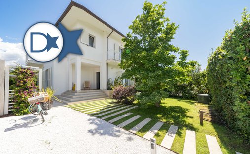 Villa in Center, Forte dei Marmi, Tuscany 1