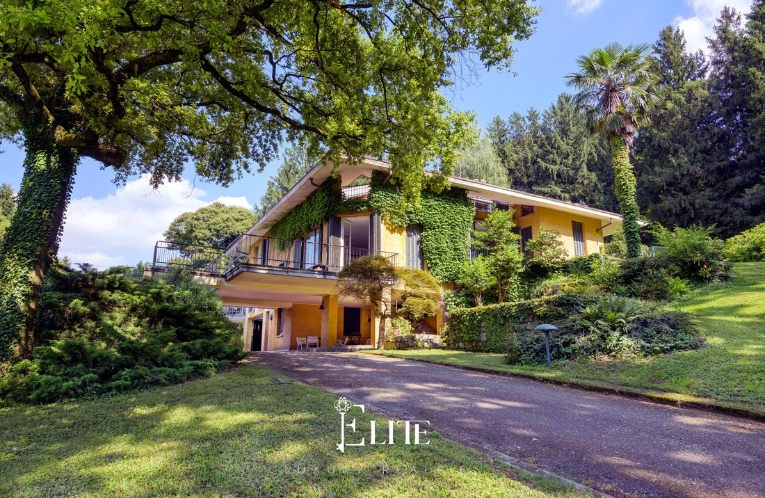 Villa in Galliate Lombardo, Lombardy, Italy 1 - 16017210