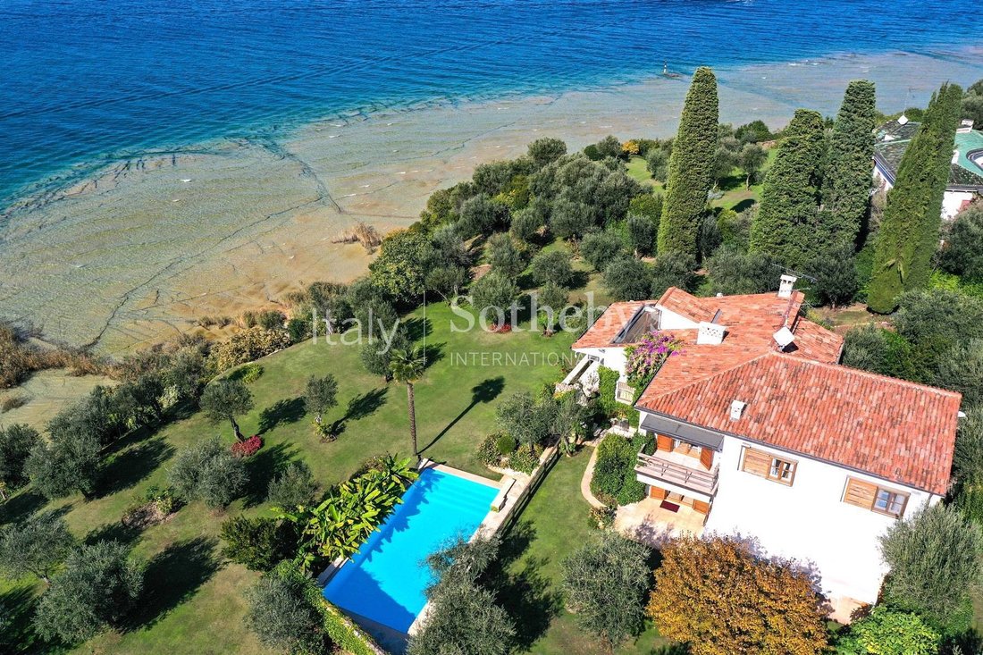 House in Center, Sirmione, Lombardy 2 - 16017191