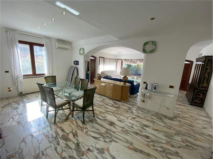 Villa in Center, Forte dei Marmi, Tuscany 3 - 15743558