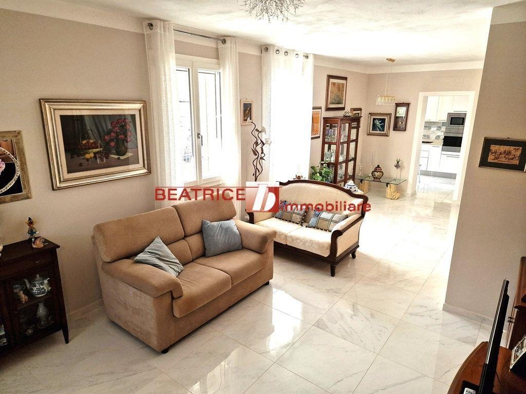 Villa in Historic Center, Lucca, Tuscany 4 - 15828945