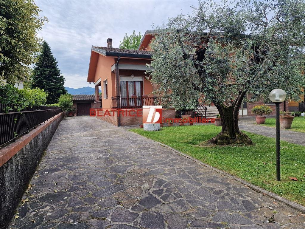 Villa in Center, Capannori, Tuscany 4 - 15828549