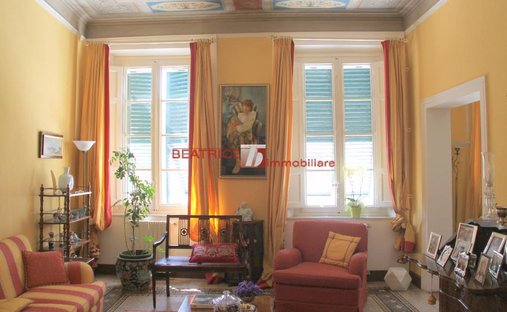 Apartment in Historic Center, Lucca, Tuscany 1