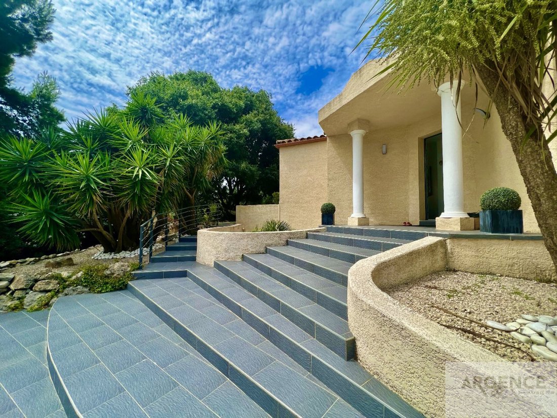 Villa in Peripherie, Saint-Georges-d'Orques, France 4 - 16013315