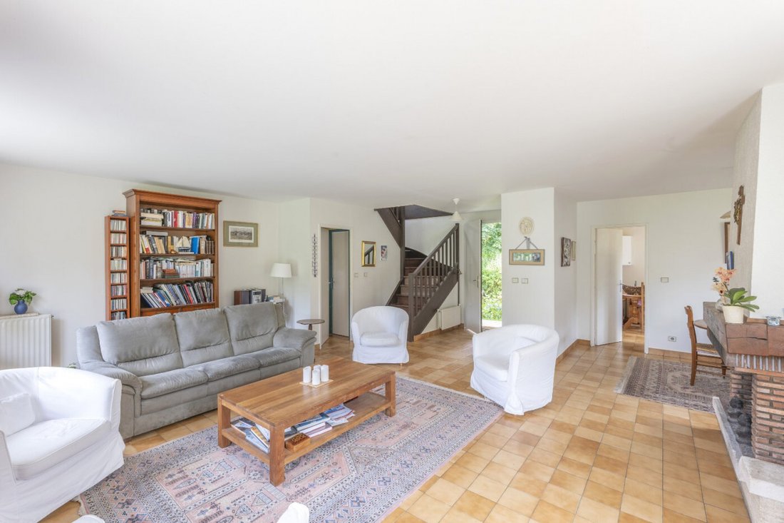 House in Le Village, Louveciennes, France 2 - 15503622