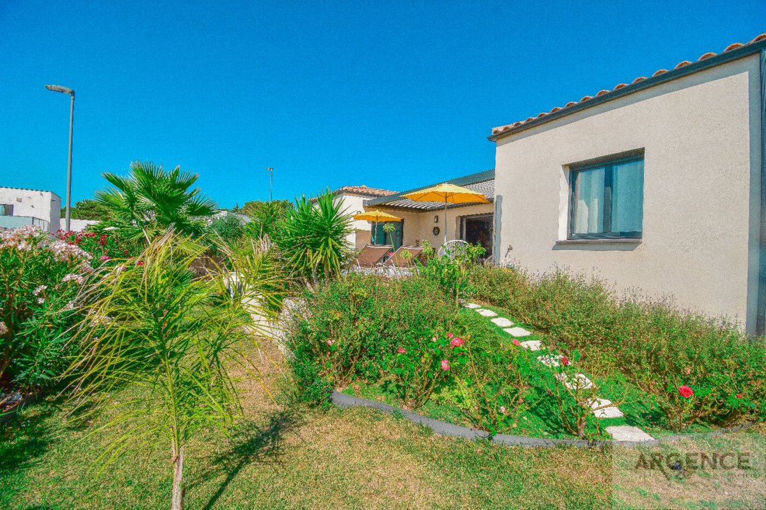 House in Camplanier, Nimes, France 2 - 16013189