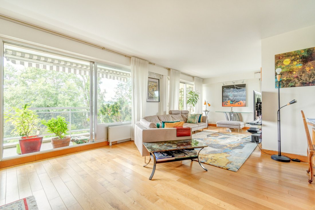 Apartment in Forêt, Saint-Germain-en-Laye, France 1 - 15503148