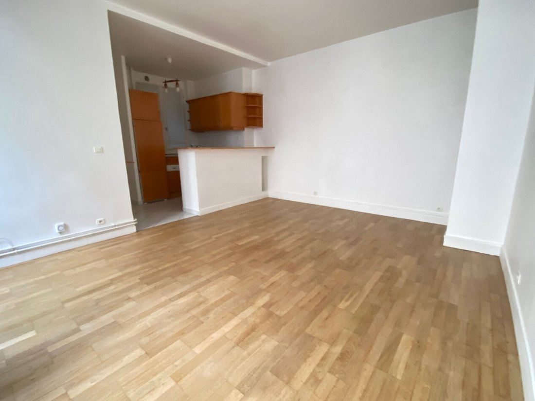 Apartment in Montorgueil-Saint Denis, Paris 2e Arrondissement, Paris 5 - 15868741
