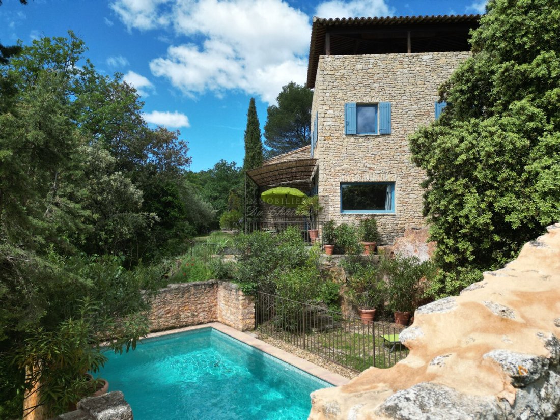 House in Gordes, Provence-Alpes-Côte d'Azur, France 1 - 15735705