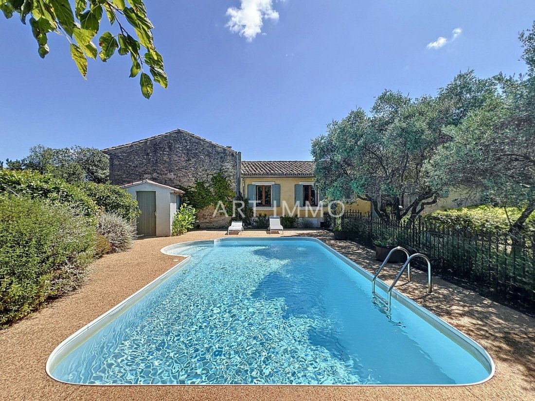 House in Taillades, Provence-Alpes-Côte d'Azur, France 1 - 16002694
