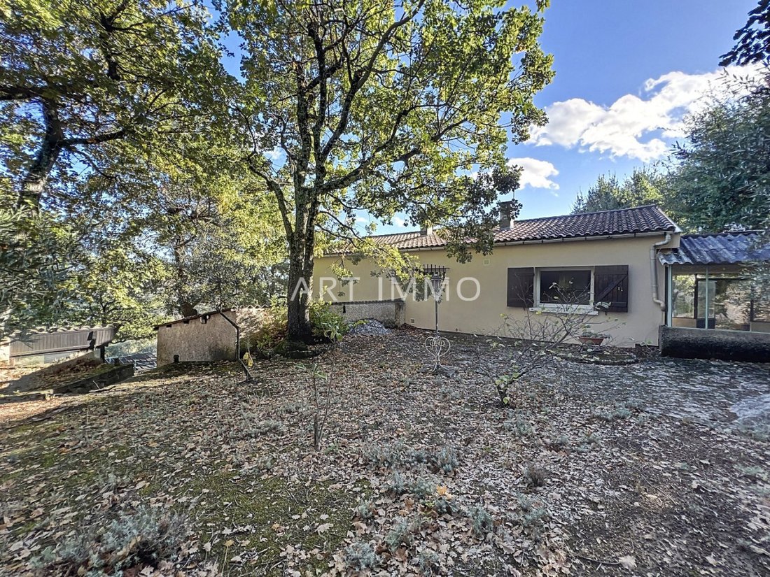 House in Gordes, Provence-Alpes-Côte d'Azur, France 4 - 15494796