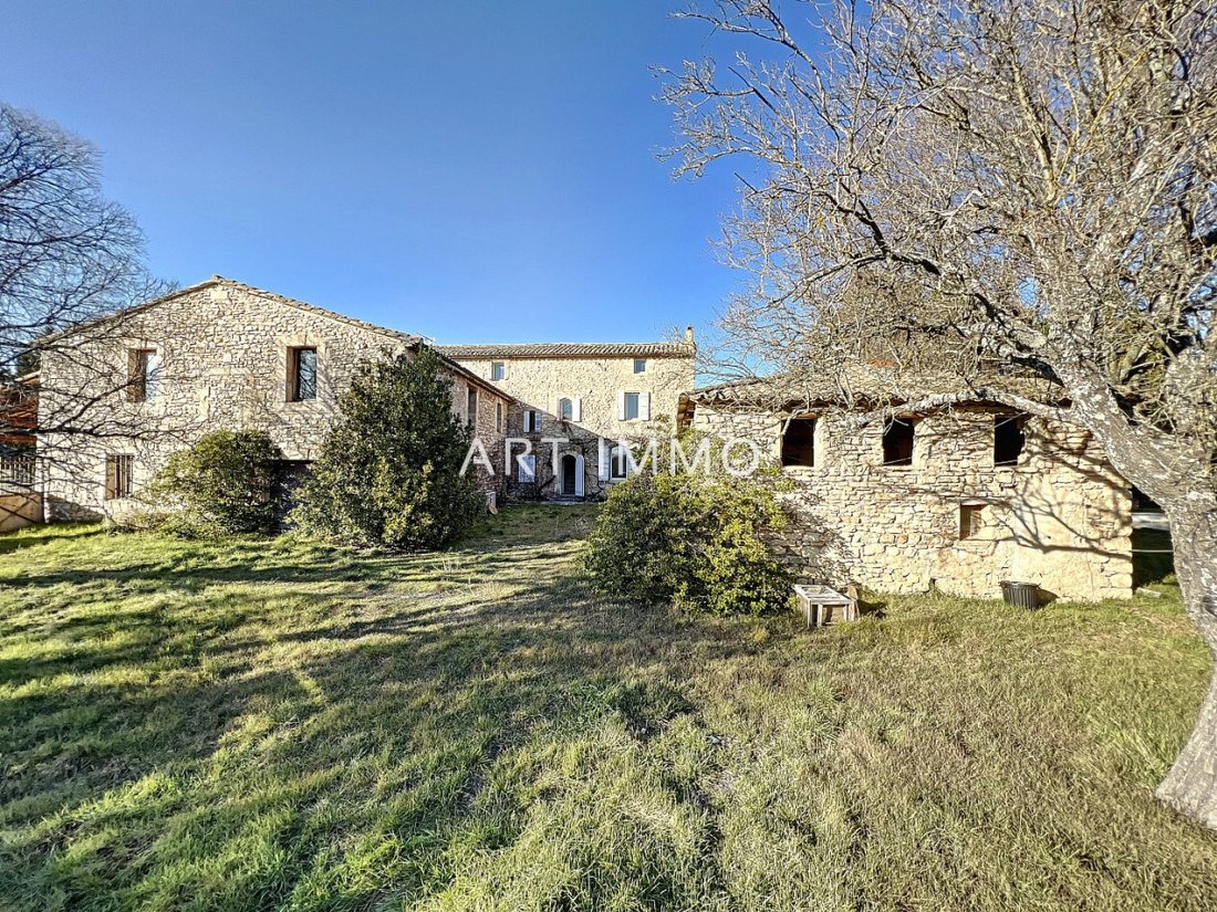 House in Gordes, Provence-Alpes-Côte d'Azur, France 2 - 15494885