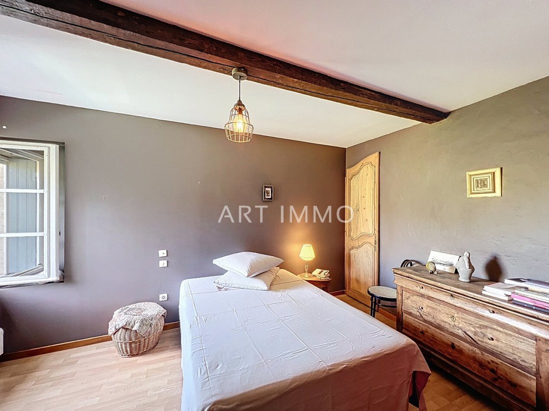 House in Taillades, Provence-Alpes-Côte d'Azur, France 2 - 15984888