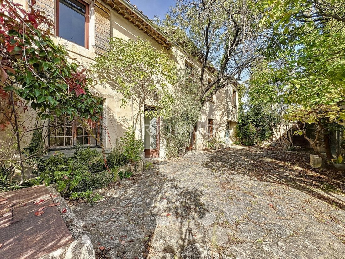 House in Robion, Provence-Alpes-Côte d'Azur, France 2 - 15494819