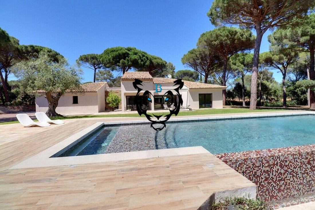 House in Ecarts, Roquebrune-sur-Argens, France 1 - 15663624