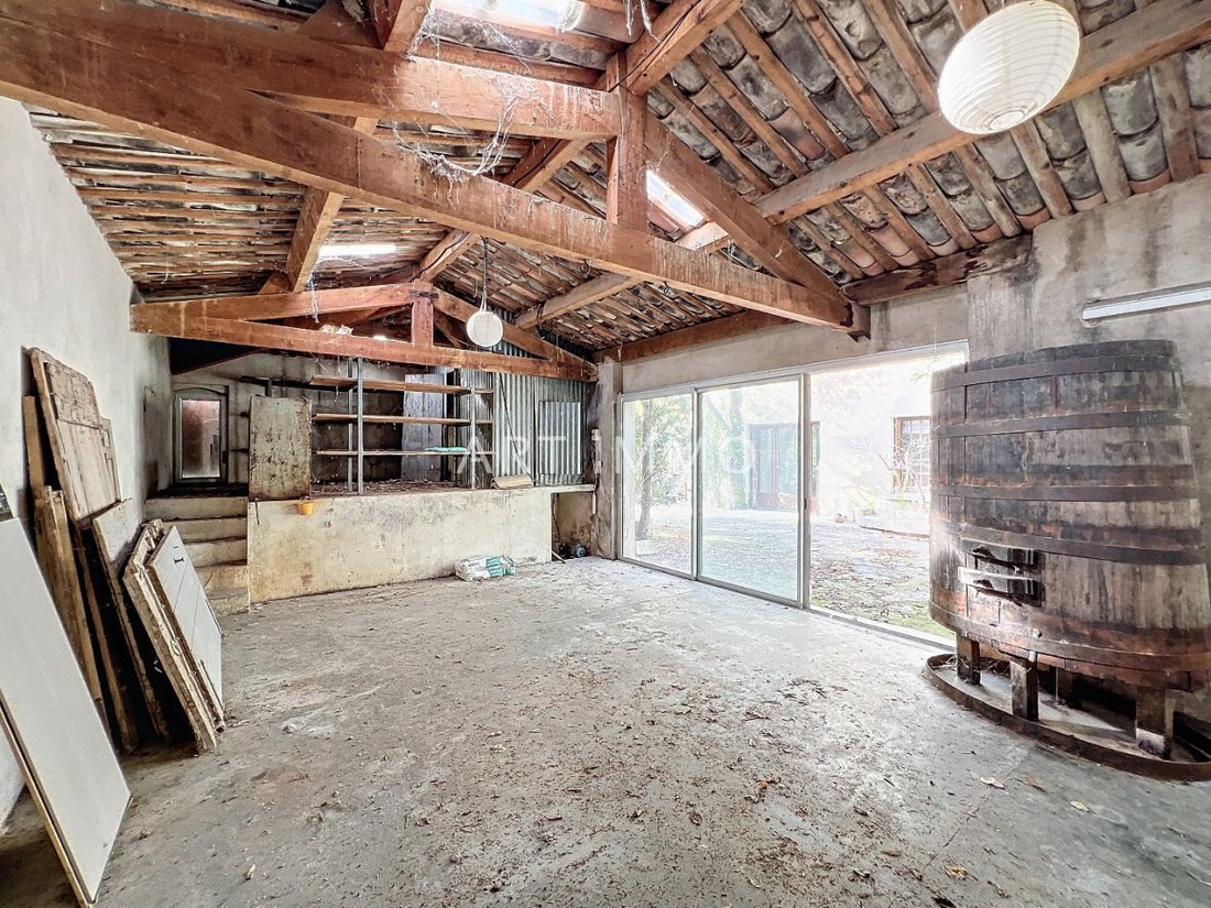 House in Robion, Provence-Alpes-Côte d'Azur, France 5 - 15494819