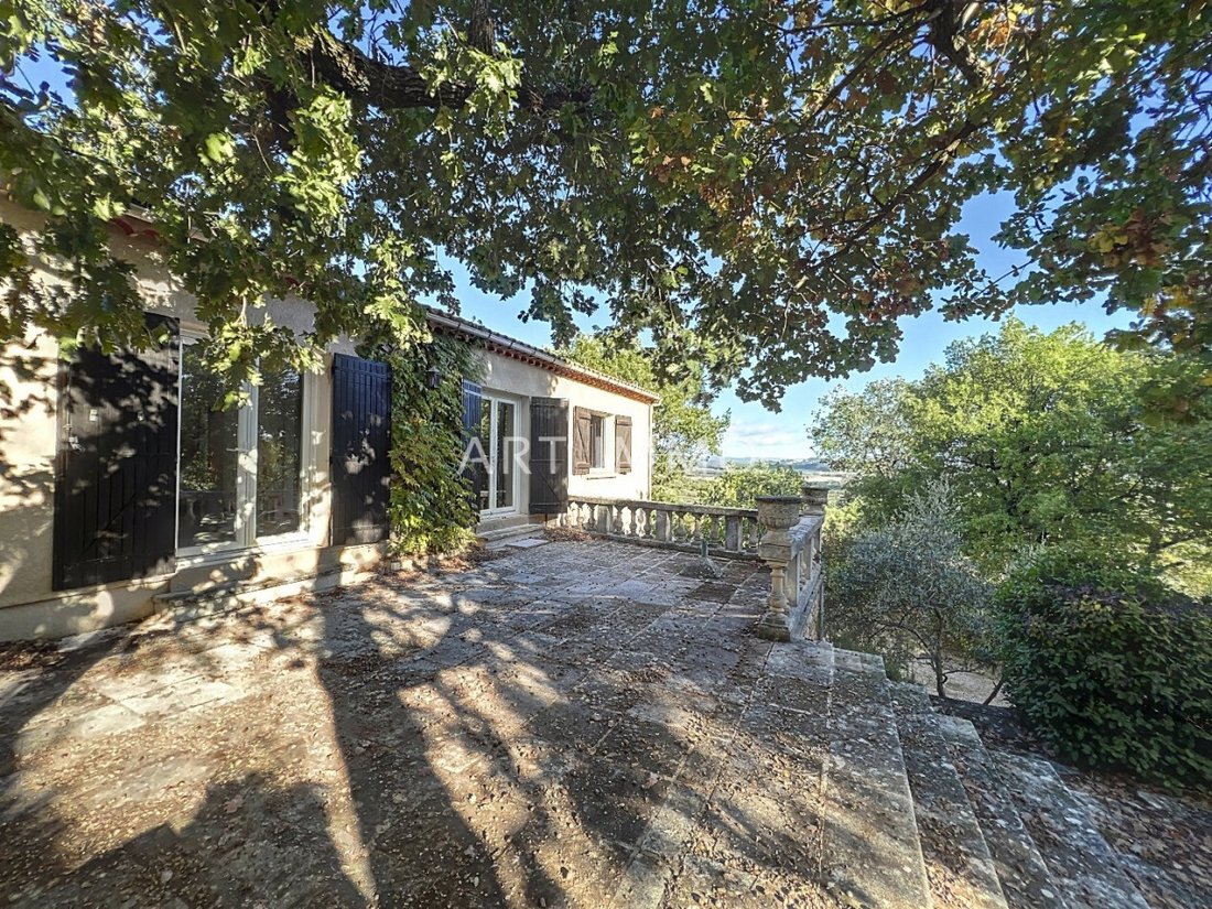 House in Gordes, Provence-Alpes-Côte d'Azur, France 3 - 15494796