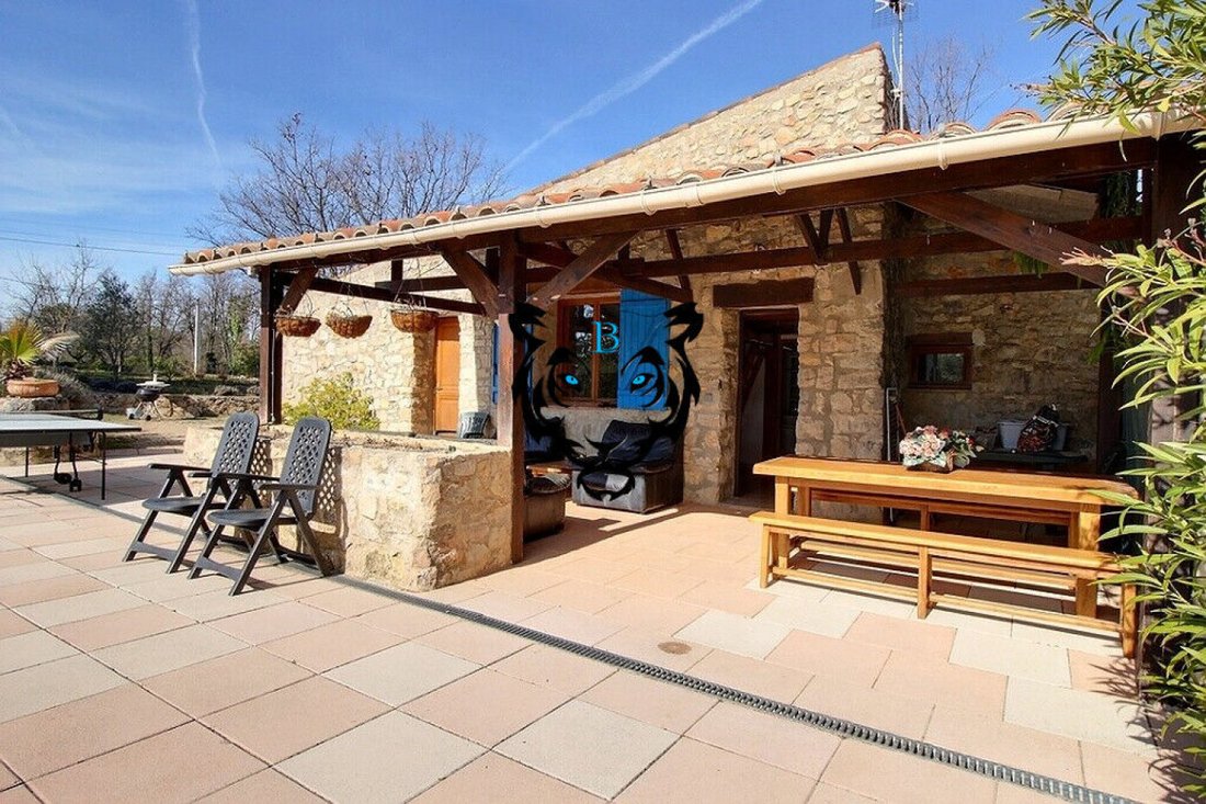 House in Saint-Paul-en-Forêt, Provence-Alpes-Côte d'Azur, France 2 - 15855943