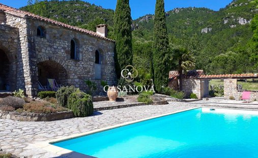 Beautiful 6 Bed/Bath Chateau With Separate Apartment Close To Lodeve. Currently Run As A Boutique B&