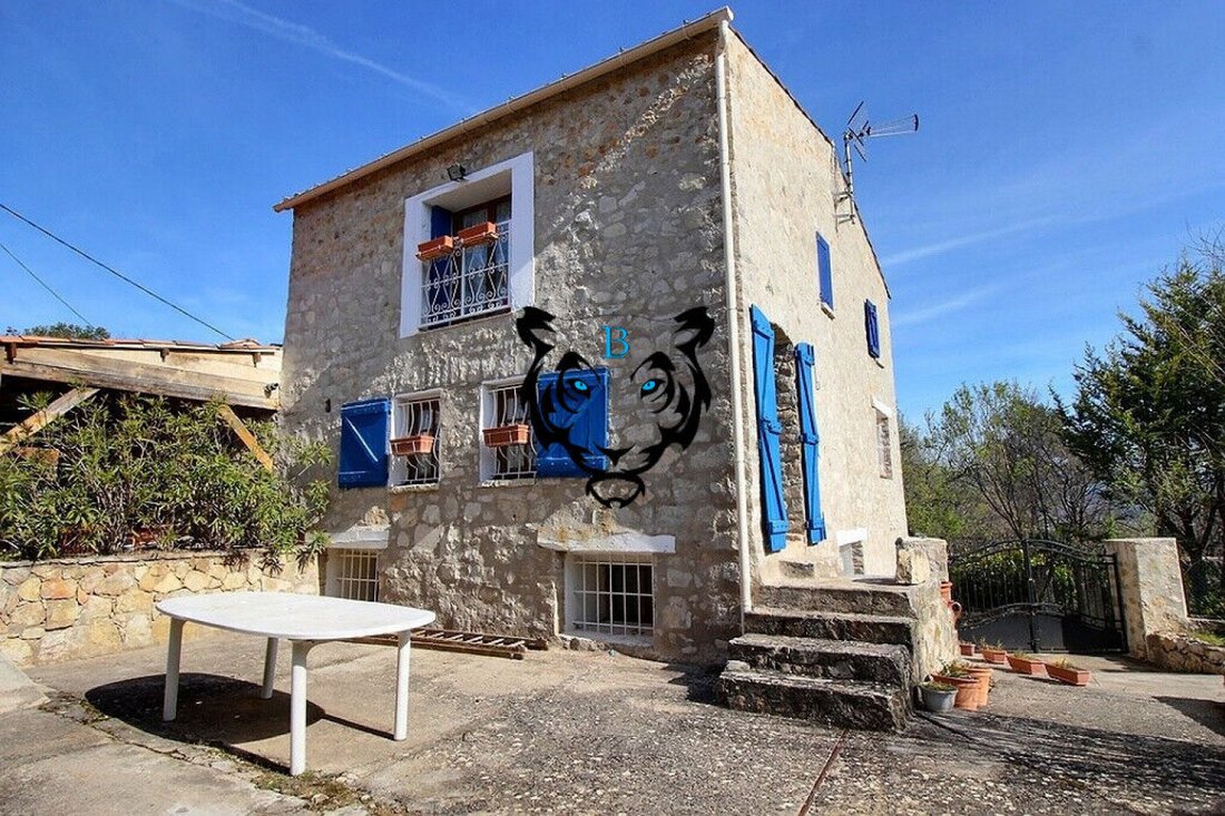 House in Saint-Paul-en-Forêt, Provence-Alpes-Côte d'Azur, France 3 - 15855943
