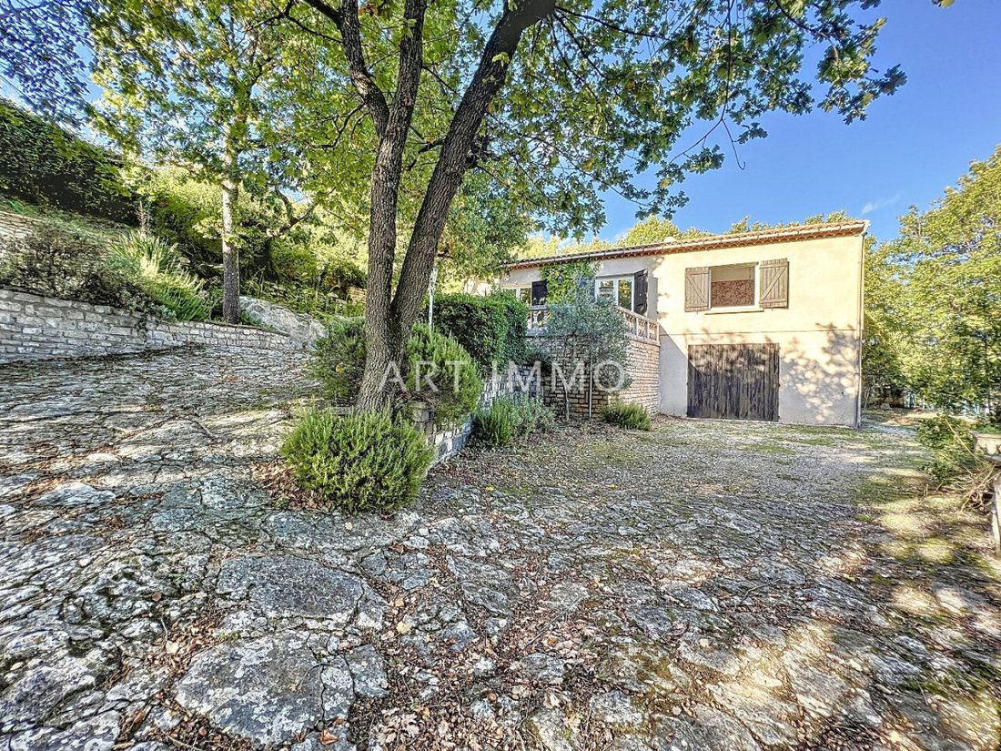 House in Gordes, Provence-Alpes-Côte d'Azur, France 2 - 15494796