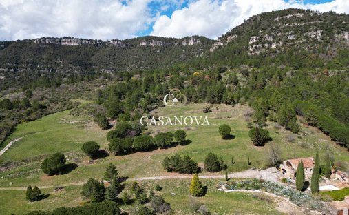 Beautiful 6 Bed/Bath Chateau With Separate Apartment Close To Lodeve. Currently Run As A Boutique B&