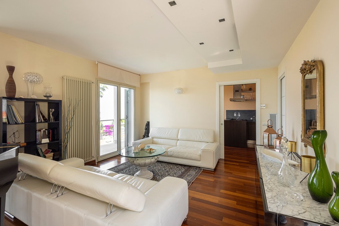 Villa in Bordighera, Liguria, Italy 5 - 16017329