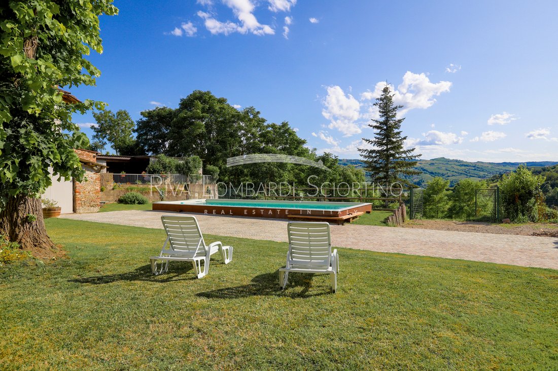 Villa in Canelli, Piedmont, Italy 4 - 16017281