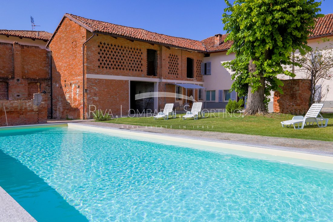 Villa in Canelli, Piedmont, Italy 3 - 16017281