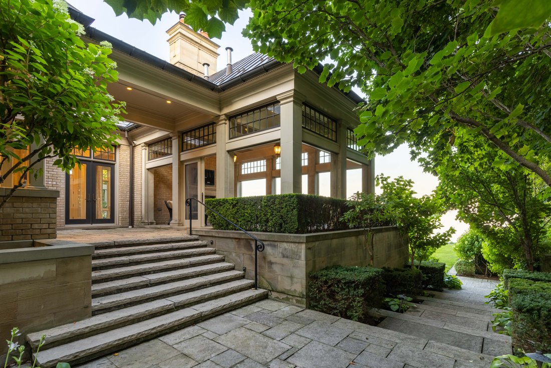 House in Oakville, Ontario, Canada 4 - 16017322