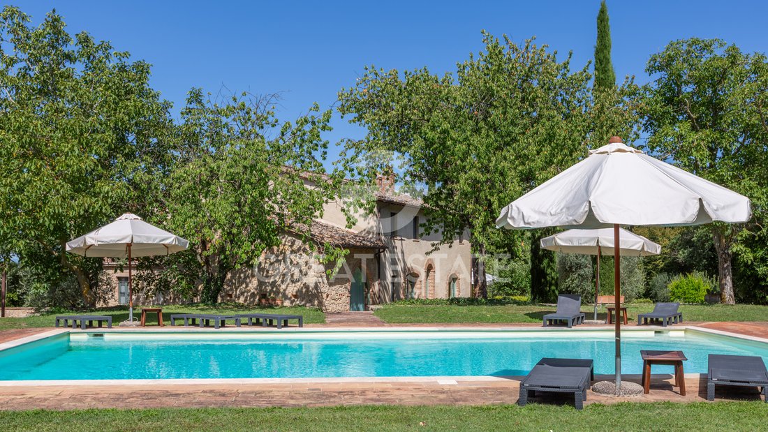 Estate in Sarteano, Tuscany, Italy 1 - 16018462
