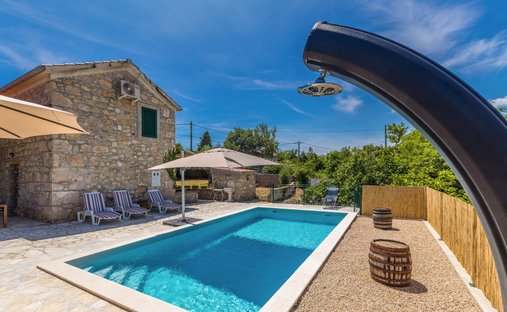 House in Rasopasno, Primorje-Gorski Kotar County, Croatia 1