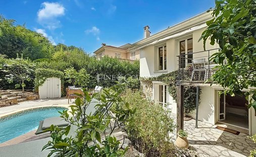 Villa in Vallergues, Cannes, France 1