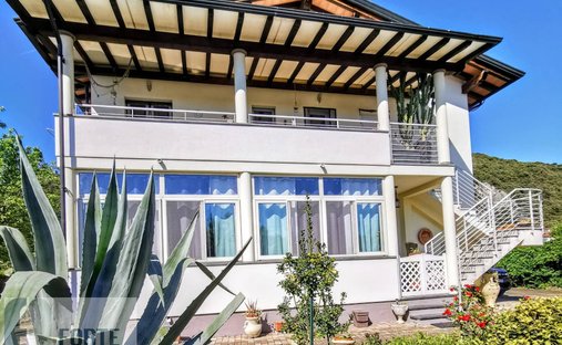 House in Marina Verde - Renella, Montignoso, Tuscany 1