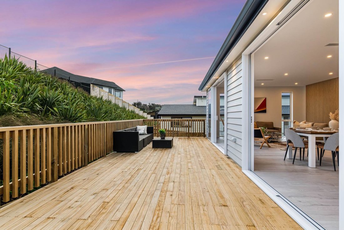 Amazing Brand New Home In Orewa, Auckland, New Zealand For Sale (16019191)