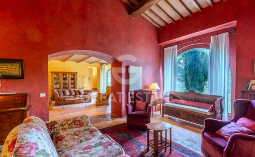 Castle for Sale in Cetona, Tuscany, Italy
