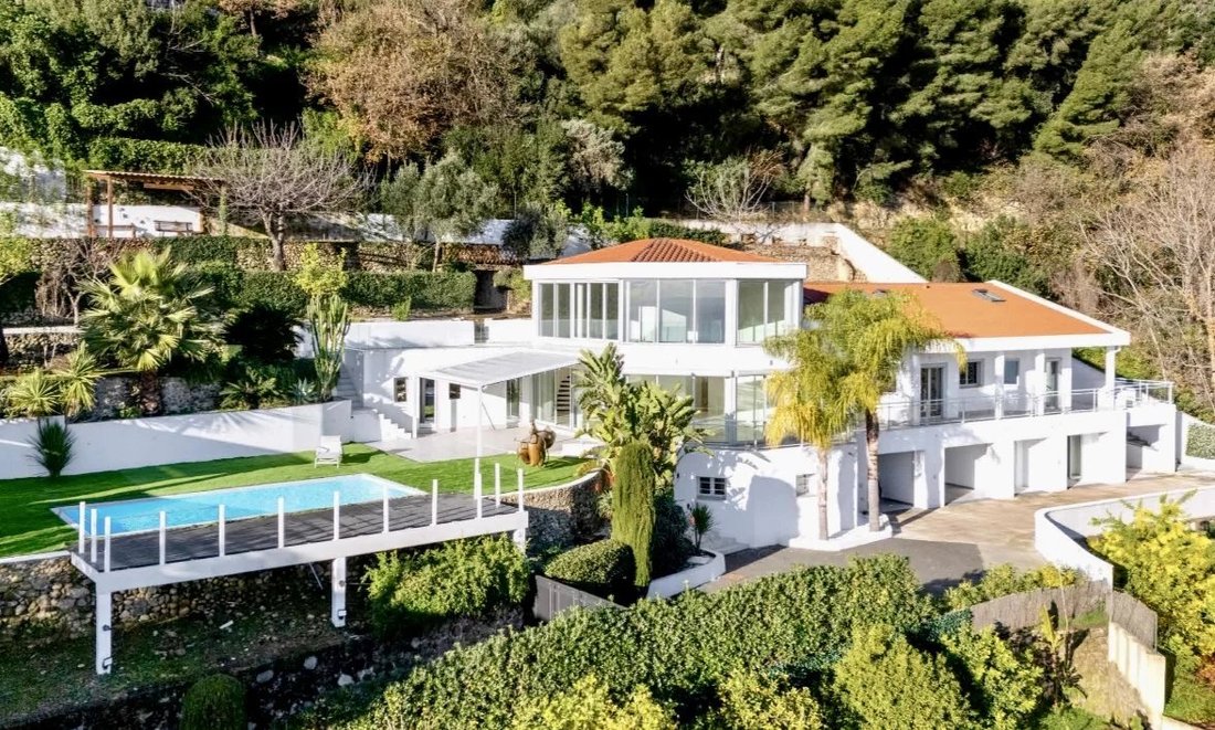 Villa in Village-Cros de Caste-Coupiere-Mont Gros, Roquebrune-Cap-Martin, France 1 - 16018573