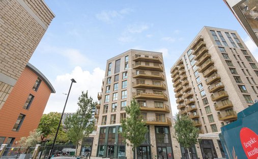 Penthouse in Little Ealing, Hounslow, England 1