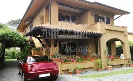 Villa in Center, Forte dei Marmi, Tuscany 1