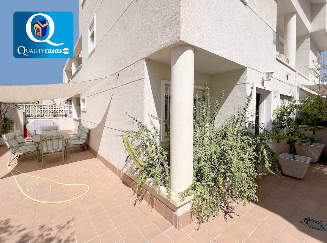Bungalow in Alicante, Valencian Community, Spain 2 - 16018539