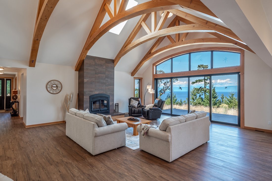 House in Gabriola, British Columbia, Canada 5 - 16018430