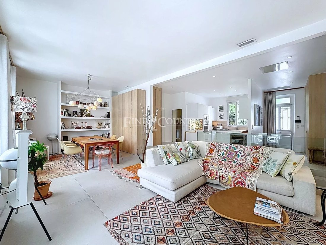 Villa in Vallergues, Cannes, France 3 - 16019681