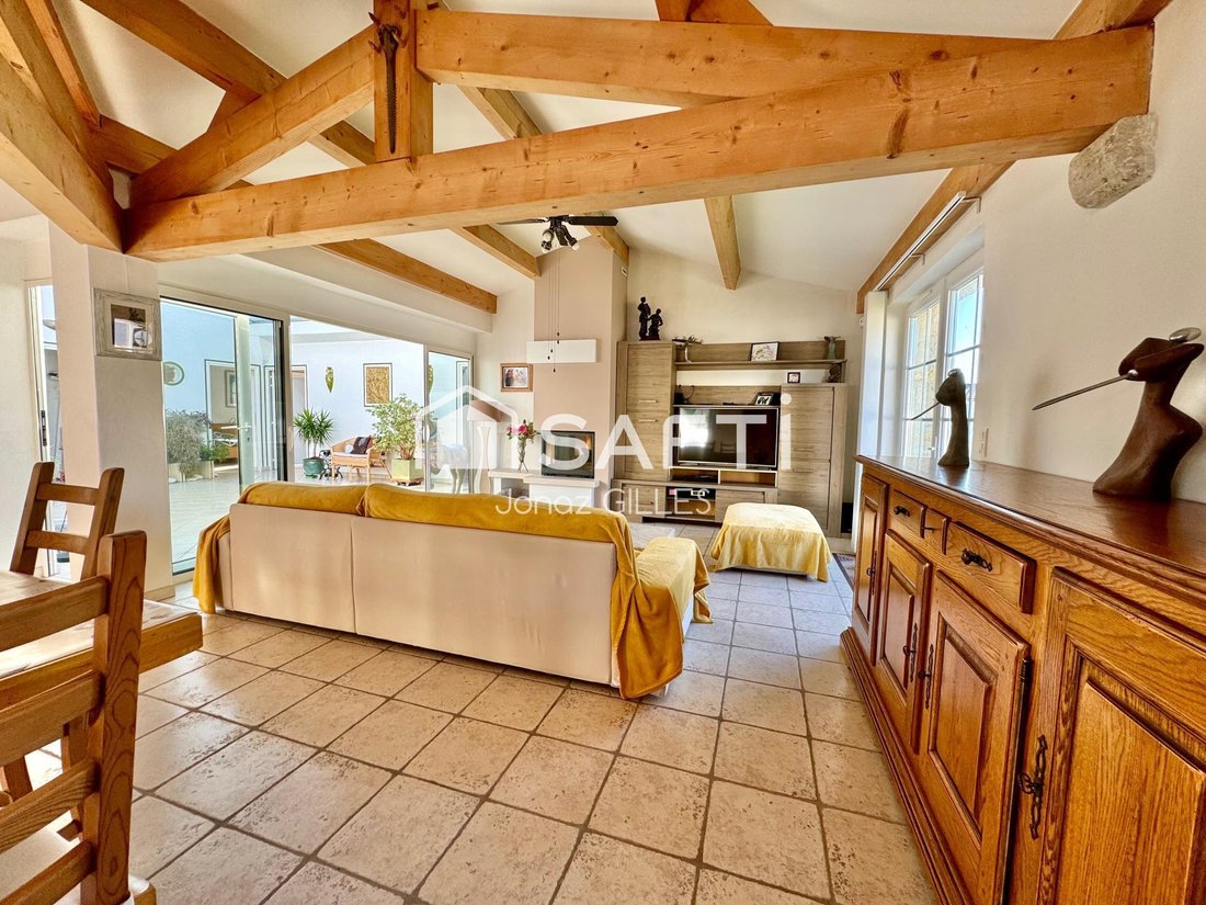 House in Saint-Georges-d'Oleron, Nouvelle-Aquitaine, France 4 - 16018150