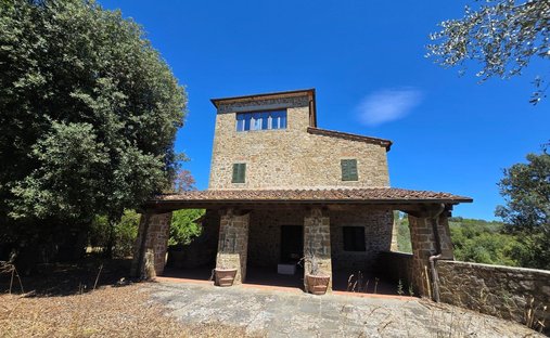 Villa in Civitella In Val di Chiana, Tuscany, Italy 1