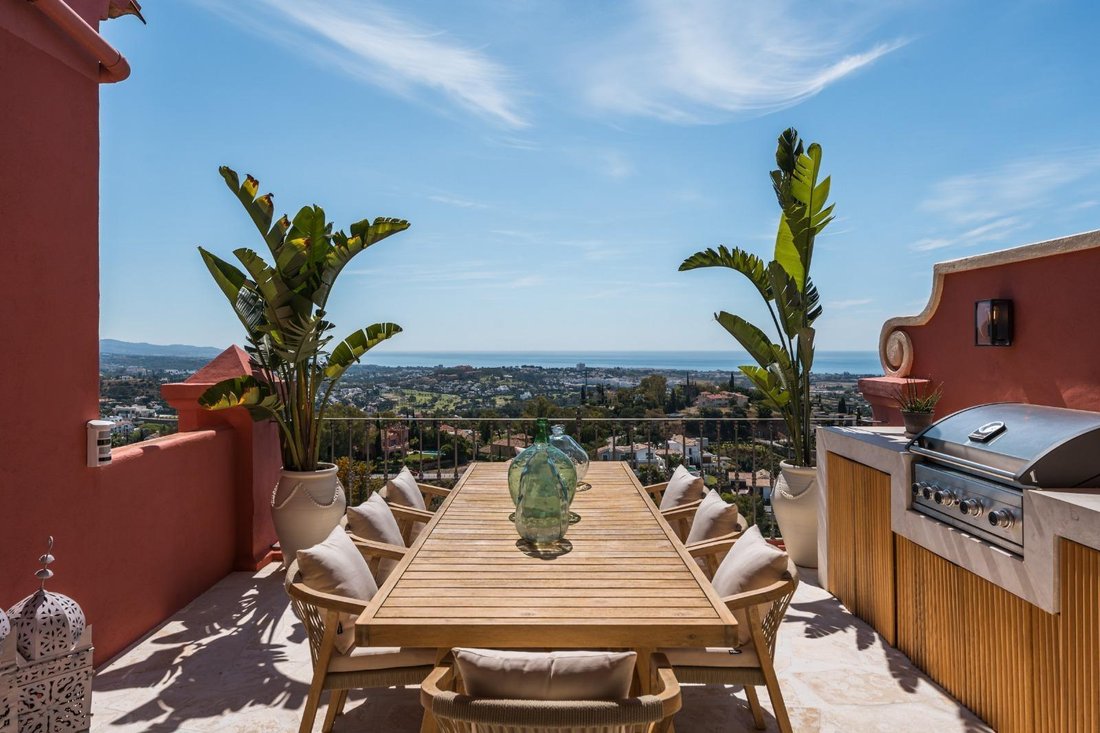 Penthouse in Benahavis, Andalusia, Spain 1 - 15765747