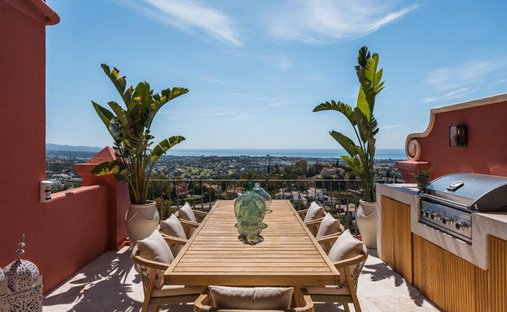 Penthouse in Benahavis, Andalusia, Spain 1