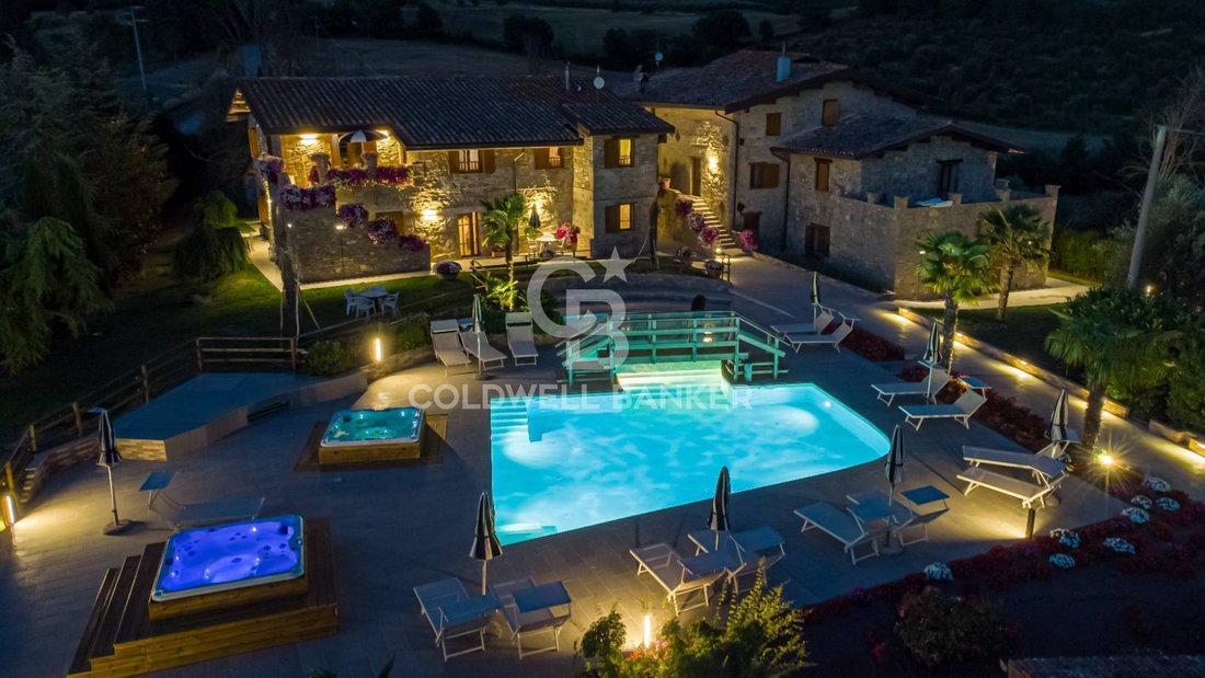 Country House in Gubbio, Umbria, Italy 1 - 16018962