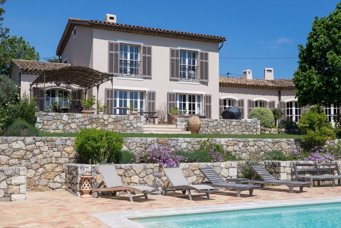 Estate in Mougins, Provence-Alpes-Côte d'Azur, France 5 - 16019787